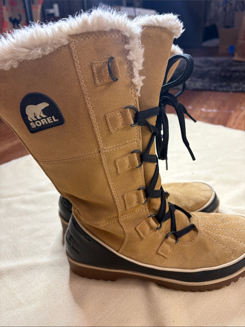 Sorel Women's Tan Suede Lace-Up Fur-Trim Winter Boots